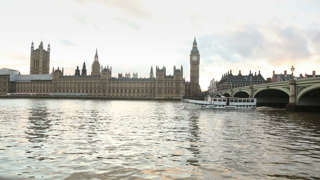 Big Ben and Westminster palace at sunset, time lapse
