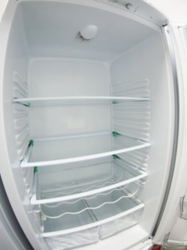 Empty fridge distortion view