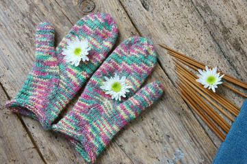 Fototapeta na wymiar knitting wool glove christmas present winter