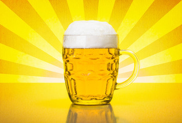 Olf fashioned mug with fresh, foamy beer