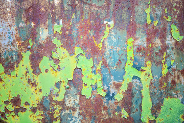 Multicolored metal surface