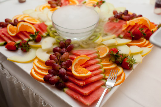 catering essen party obst