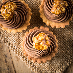 chocolate and caramel small tart homemade