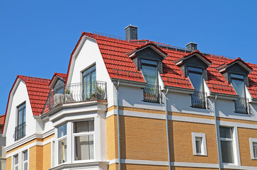 Wohnhaus mit Mansarddach