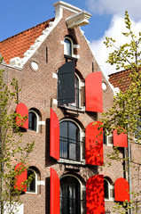 Fototapeta na wymiar Architecture of ancient classic dutch building (Amsterdam)