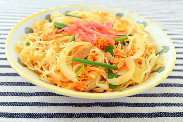 沖縄料理の素麺チャンプルー 