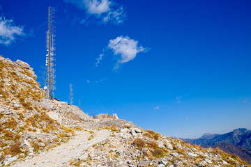 Trellis for telecommunications, radio transmitter on the summit