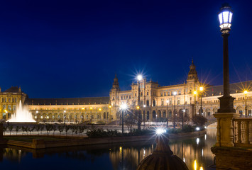 Fototapeta na wymiar night view of Plaza de Espana. Seville, Spain