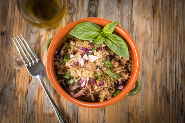 Risotto integrale con manzo, radicchio e basilico 