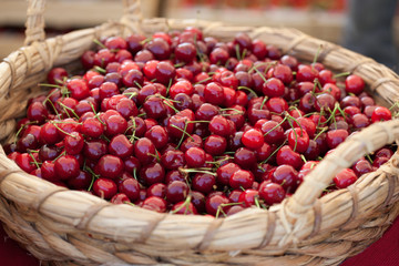 Cesto di Ciliegie