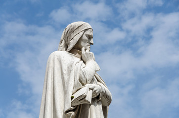 Dante Denkmal, Piazza dei Signori in Verona, Detail