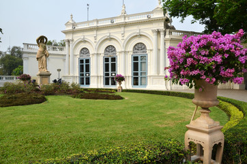 Fototapeta na wymiar Bang Pa-In Royal Palace in Ayutthaya, Thailand.