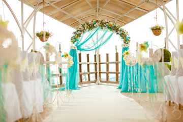 wedding arch deacoration tropical style