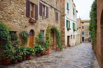 Obraz na płótnie Canvas Ancient Alley in Tuscany