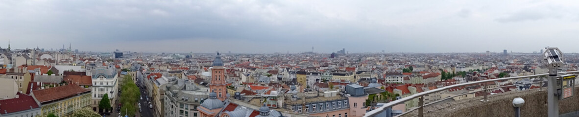 Naklejka na ściany i meble Panoramablick vom Haus des Meeres auf Wien