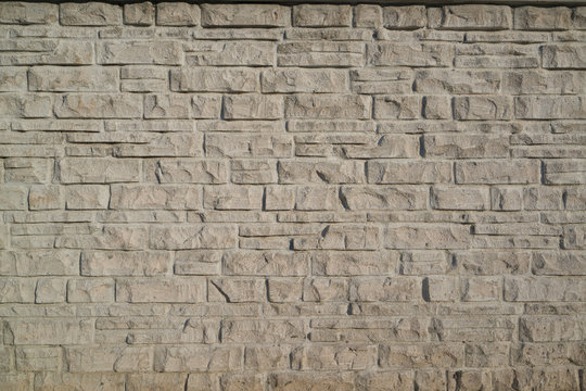 Stone veneer wall