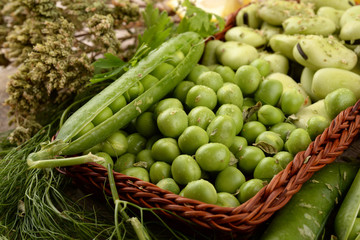 VEGETABLES BEANS AND PEAS
