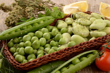 VEGETABLES BEANS AND PEAS