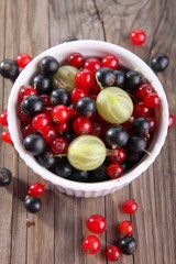 Mixed berries in bowl