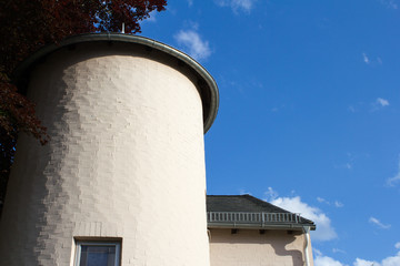 Außergewöhnliches Wohnhaus mit Turm