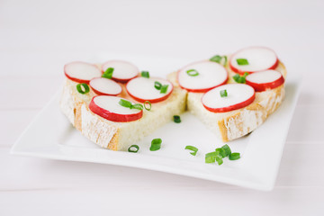 Bread with radish