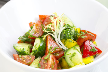 vegetable salad cucumber tomato pepper
