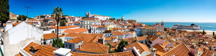 Naklejka na ściany i meble Panorama of Lisbon
