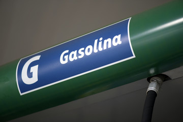 Bomba de gasolina em posto de combustível