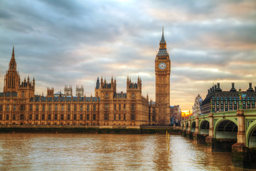 Obraz na płótnie Canvas London with the Elizabeth Tower and Houses of Parliament