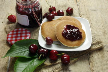 pancakes et confitures 25052015