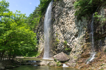 Fototapeta na wymiar Byeongpoong waterfall in Gangcheon Mountain