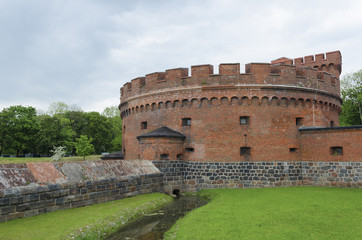Fototapeta na wymiar Defensive tower Dohna in Kaliningrad (Koenigsberg).