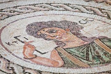 Abwaschbare Fototapete Zypern Fragment des antiken religiösen Mosaiks in Kourion, Zypern