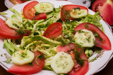 Salad with vegetables and greens 