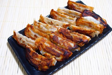 焼き餃子