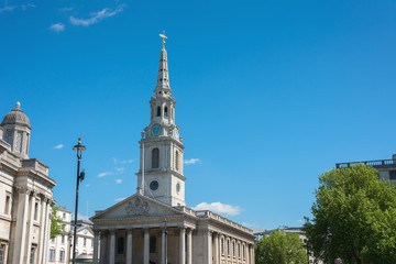 Fototapeta na wymiar The church of St Martin's-in-the-Field London near Trafalgar Squ