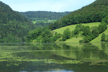 Fototapeta na wymiar Doubs Franco-Suisse