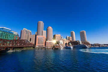 Obraz premium Boston skyline from Fan Pier sunlight Massachusetts