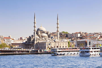 Fototapeta na wymiar Scenery of Istanbul in Turkey with New Mosque