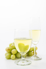 white wine and grapes