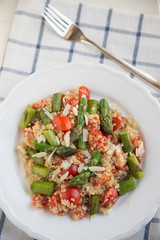 Couscous Salat mit Spargel 