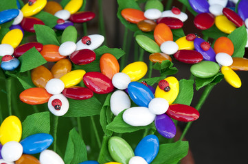 Fototapeta na wymiar Confetti colorati di Sulmona