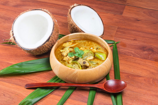 Green pork Curry and Coconut