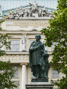 Denkmal Josef Ressel, Wien, Karlsplatz, Erfinder