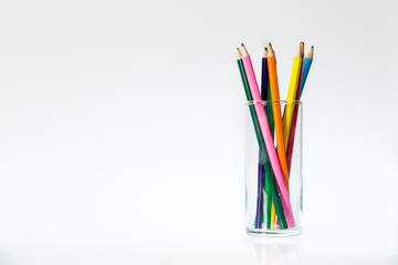 Карандаши в стакане