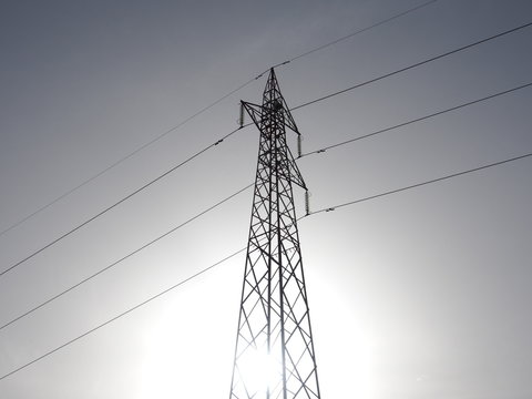 Strommast und Sonne, Solarenergie