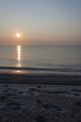 Fototapeta premium sunshine at dawn -portrait orientation