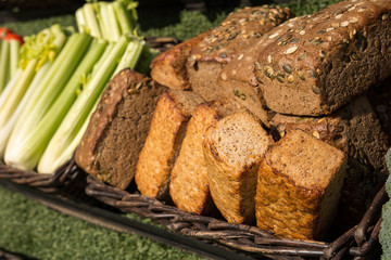 Bread and vegetables in the basket