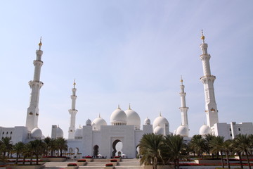 Fototapeta na wymiar Grand Moschee Abu Dhabi