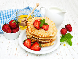 Pancakes with strawberries
